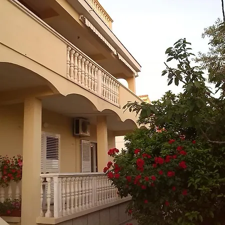 Apartments Branko Zadar