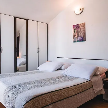 Apartments Branko Zadar *